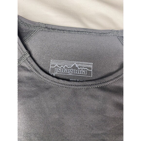 Patagonia Rashguard Top Women Size Medium Black/Green Pink Long Sleeve Nylon - Picture 3 of 10